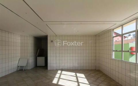 Image 21 - 889921
