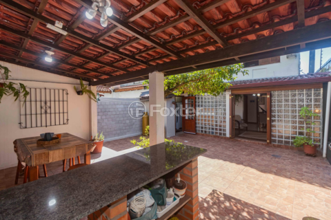 Image 31 - 890198