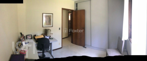 Image 37 - 890339