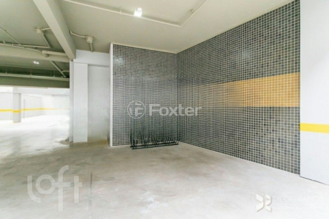Image 21 - 891732