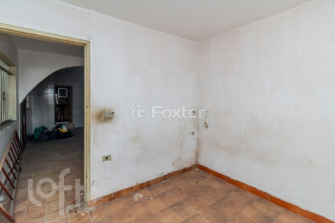 Image 38 - 892038