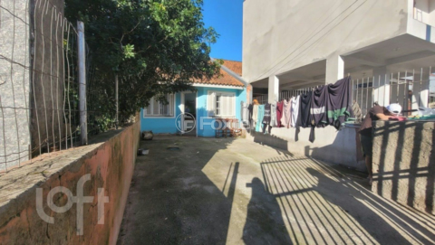 Image 21 - 892044