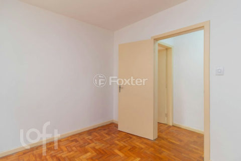 Image 7 - 892324