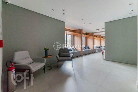Image 32 - 892372