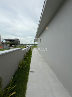 Image 37 - 892806