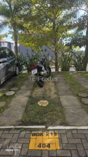 Image 27 - 892997