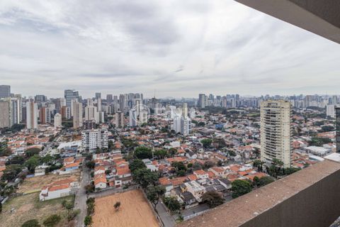 Image 21 - 893017