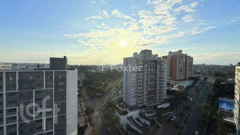 Image 22 - 893317