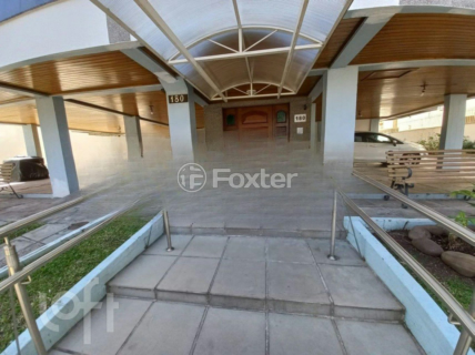 Image 20 - 893385
