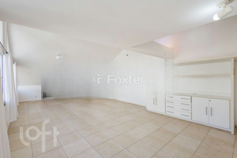 Image 26 - 893651