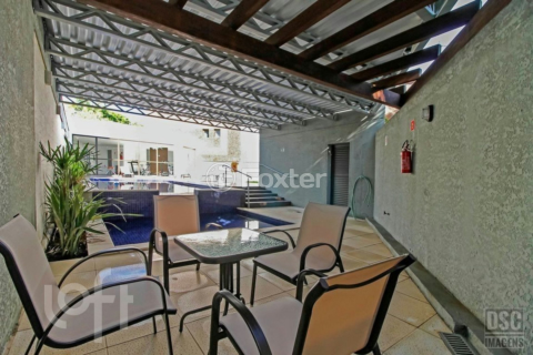 Image 25 - 894413