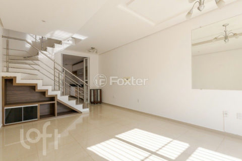 Image 22 - 895001