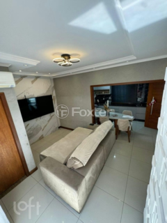 Image 10 - 895092