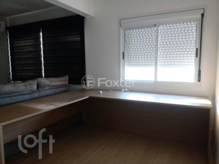 Image 7 - 895492
