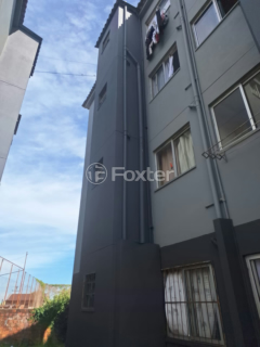 Image 7 - 895863