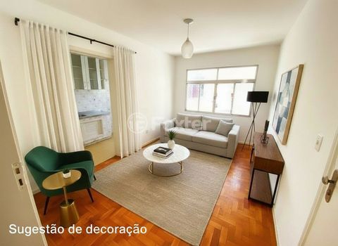Image 2 - 895923