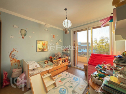 Image 32 - 895979