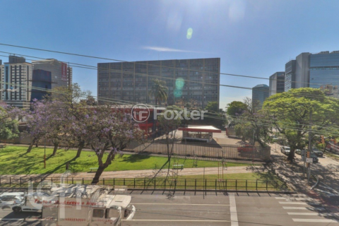 Image 31 - 896612