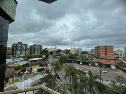 Image 24 - 896702