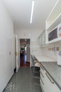 Image 35 - 896829