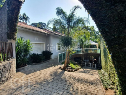Image 34 - 896952