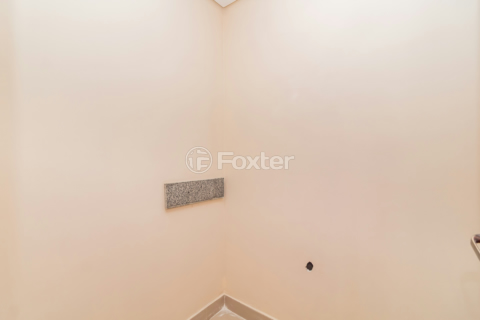 Image 45 - 897422