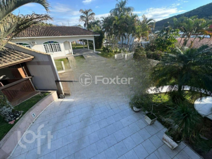 Image 41 - 897575