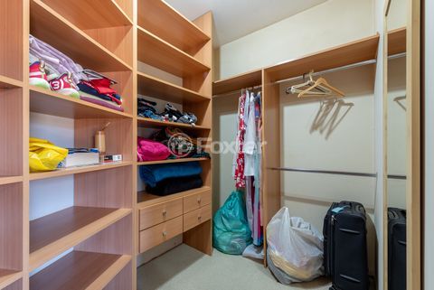 Image 32 - 897767