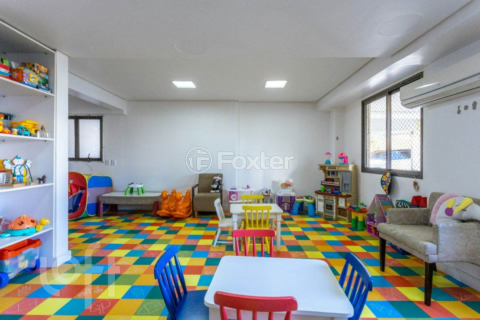 Image 29 - 897770