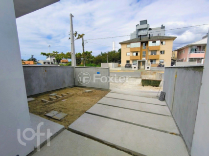 Image 33 - 897795