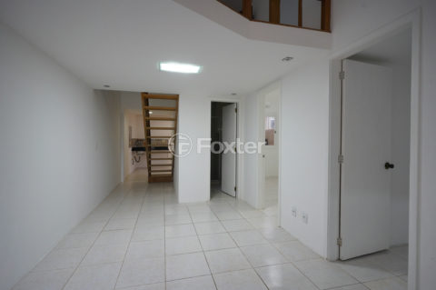 Image 1 - 897840