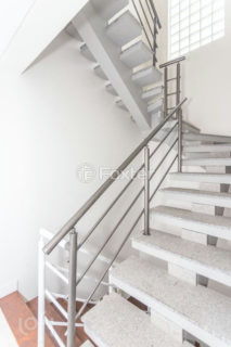 Image 33 - 897935