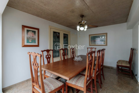 Image 3 - 898004