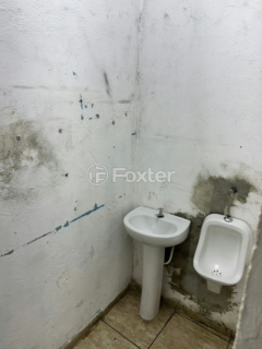 Image 6 - 898352