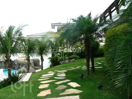 Image 93 - 898437