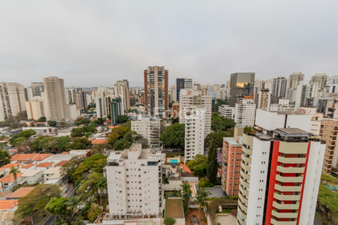 Image 33 - 898448
