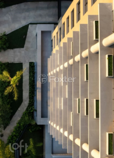 Image 29 - 898556