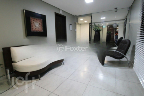 Image 24 - 898657