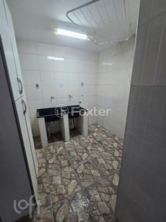 Image 33 - 898663