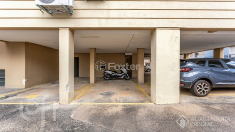 Image 37 - 898664