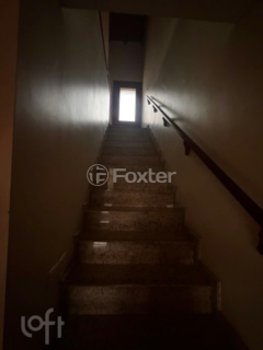 Image 21 - 898754