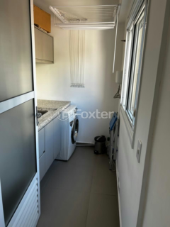 Image 21 - 899003