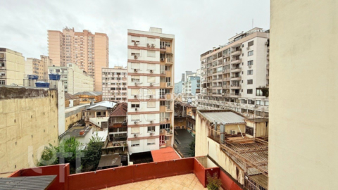 Image 20 - 899198
