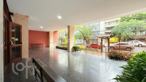 Image 31 - 899198