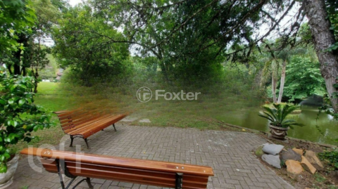 Image 11 - 899422