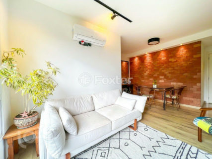 Image 7 - 899455