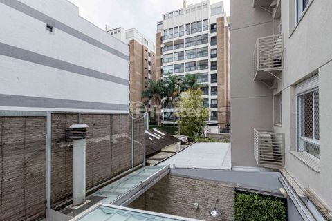 Image 30 - 899687