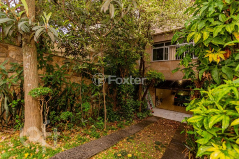 Image 84 - 899768