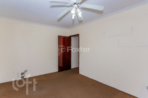 Image 30 - 899768