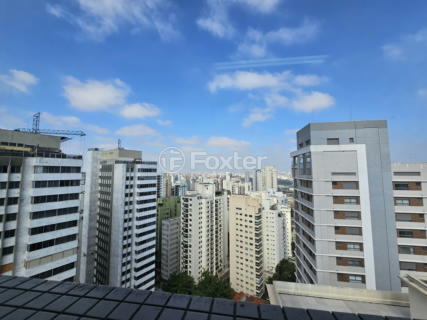 Image 33 - 899828